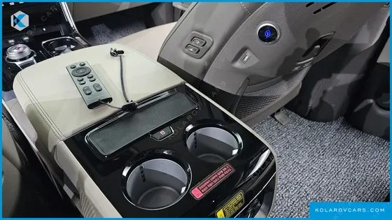 KIA CARNIVAL 9-SEATER HI-LIMOUSINE