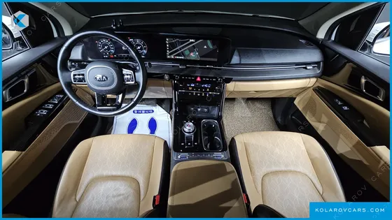 KIA CARNIVAL 9-SEATER NOBLESSE