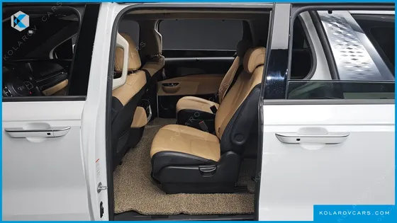 KIA CARNIVAL 9-SEATER NOBLESSE