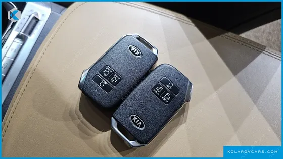 KIA CARNIVAL 9-SEATER NOBLESSE