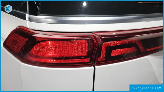 KIA CARNIVAL 9-SEATER NOBLESSE