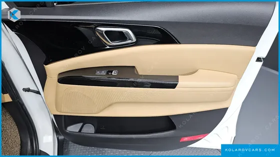 KIA CARNIVAL 9-SEATER NOBLESSE
