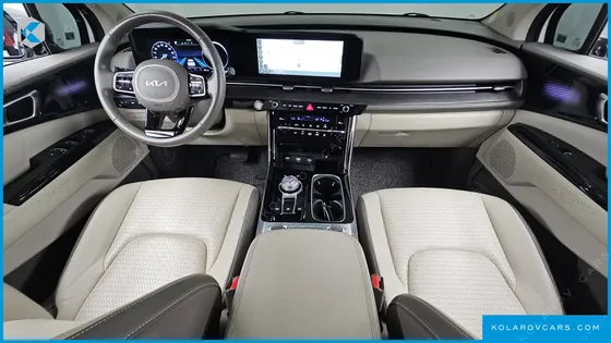 KIA CARNIVAL GASOLINE 7-SEATER SIGNATURE