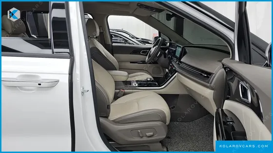KIA CARNIVAL GASOLINE 7-SEATER SIGNATURE