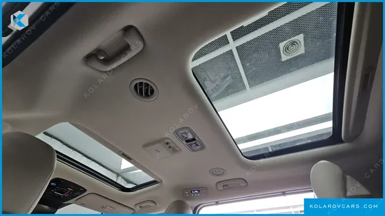 KIA CARNIVAL GASOLINE 7-SEATER SIGNATURE