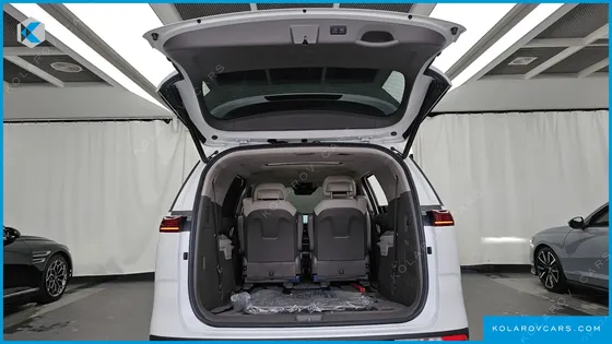 KIA CARNIVAL GASOLINE 7-SEATER SIGNATURE