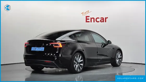 TESLA MODEL 3 RWD