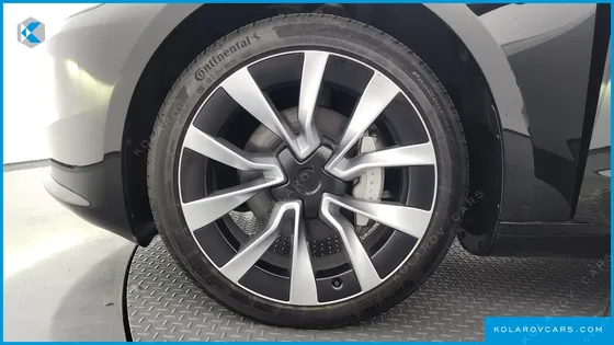 TESLA MODEL 3 RWD
