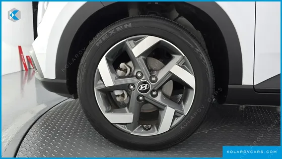 HYUNDAI VENUE 1.6 FLUX