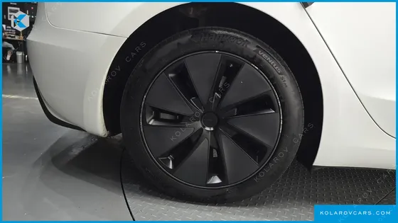 TESLA MODEL 3 RWD