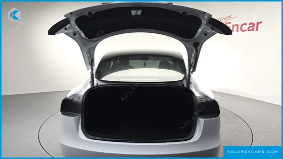 TESLA MODEL 3 RWD