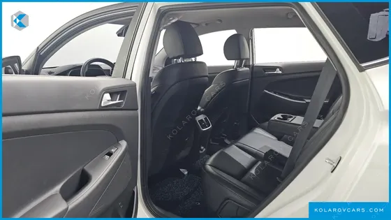 HYUNDAI TUCSON DIESEL 2.0 2WD