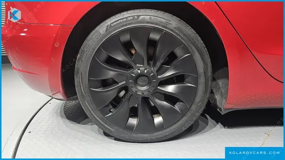 TESLA MODEL 3 STANDARD RANGE PLUE RWD
