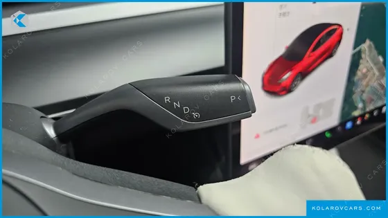TESLA MODEL 3 STANDARD RANGE PLUE RWD
