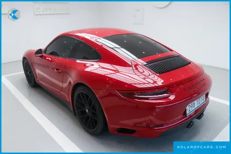 PORSCHE 911 CARRERA 4 GTS
