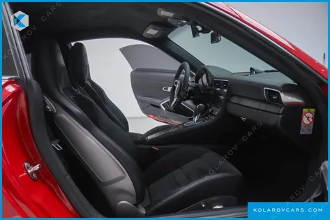 PORSCHE 911 CARRERA 4 GTS