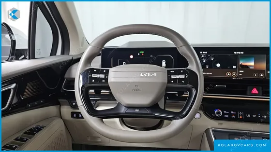 KIA CARNIVAL HEV 9-SEATER HI-LIMOUSINE