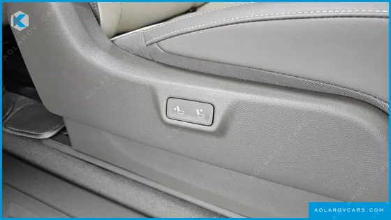 KIA CARNIVAL GASOLINE 9-SEATER GRAVITY