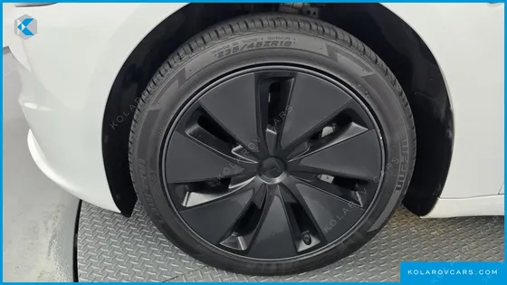 TESLA MODEL 3 RWD