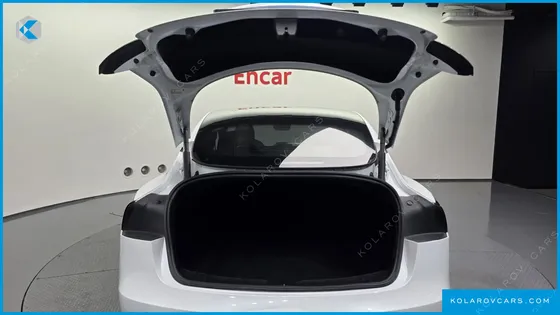 TESLA MODEL 3 RWD