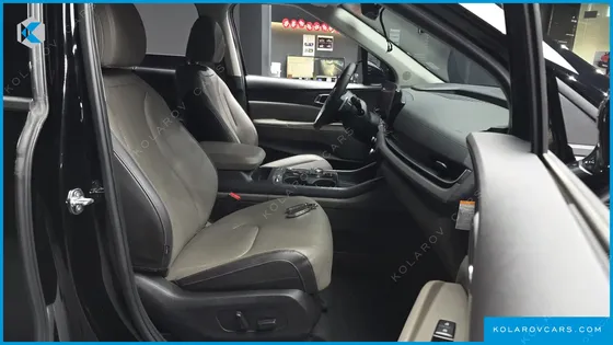 KIA CARNIVAL HEV 7SEATER OUTDOOR NOBLESS