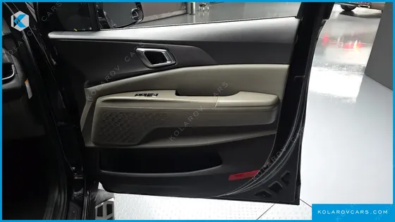 KIA CARNIVAL HEV 7SEATER OUTDOOR NOBLESS