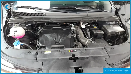 KIA CARNIVAL GASOLINE 7-SEATER GRAVITY