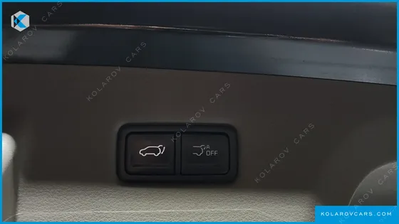 KIA CARNIVAL GASOLINE 7-SEATER GRAVITY