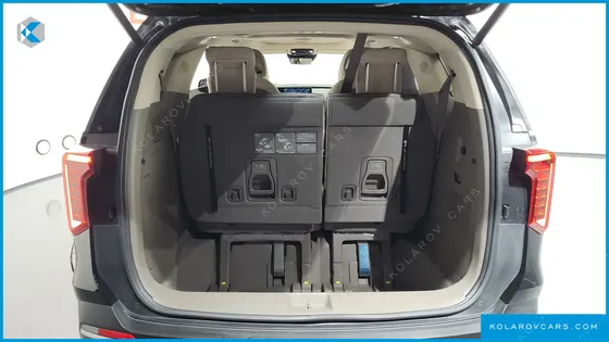 KIA CARNIVAL GASOLINE 7-SEATER GRAVITY