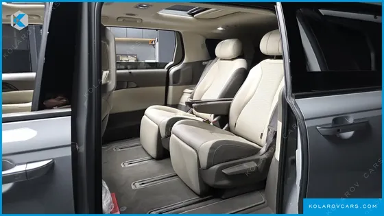 KIA CARNIVAL GASOLINE 7 SEATER X LINE