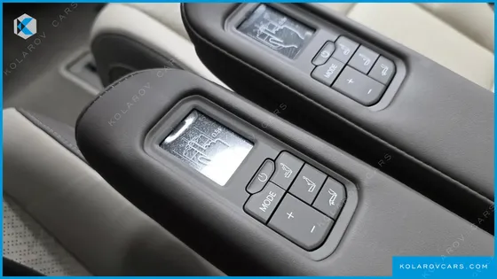 KIA CARNIVAL GASOLINE 7 SEATER X LINE