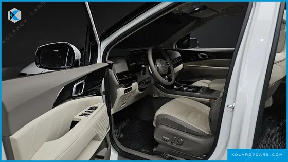 KIA CARNIVAL GASOLINE 7-SEATER HI LIMOUSINE