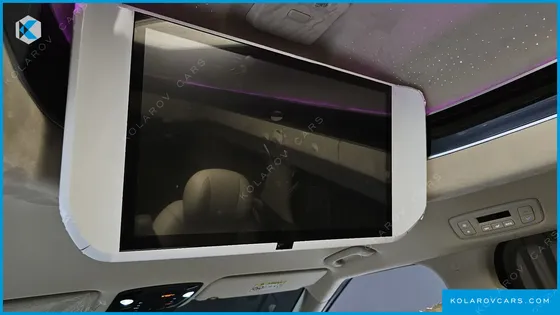 KIA CARNIVAL GASOLINE 7-SEATER HI LIMOUSINE