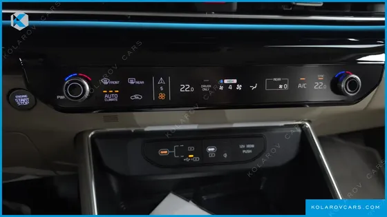 KIA CARNIVAL HEV 4-SEATER HI LIMOUSINE