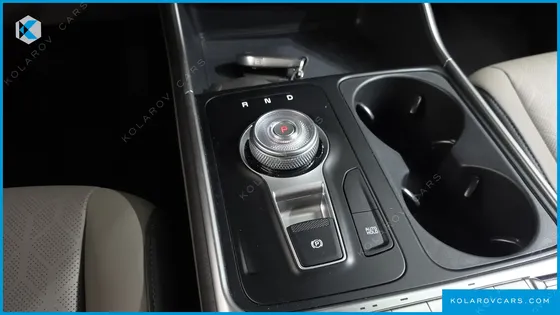 KIA CARNIVAL 9-SEATER PRESTIGE