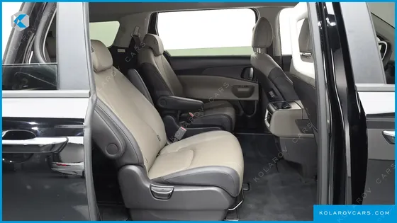 KIA CARNIVAL 9-SEATER PRESTIGE