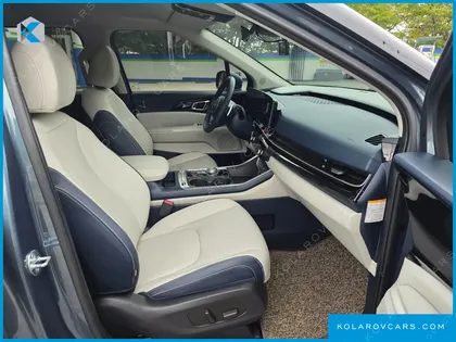 KIA CARNIVAL HEV 7SEATER SIGNATURE