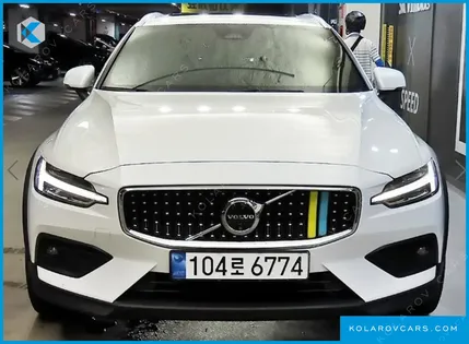 VOLVO V60 B5 ULTIMATE AWD