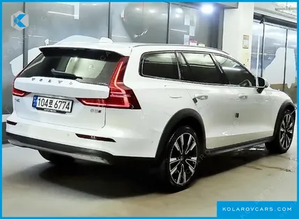 VOLVO V60 B5 ULTIMATE AWD