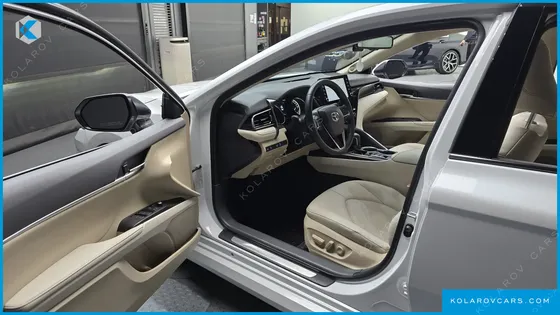 TOYOTA CAMRY 2.5 XLE HYBRID
