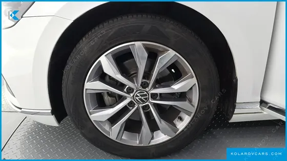 VOLKSWAGEN PASSAT 2.0 TDI PREMIUM