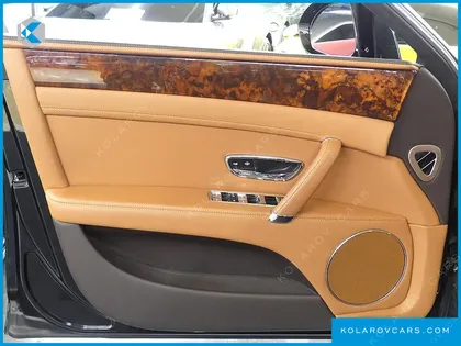 BENTLEY FLYING SPUR 4.0