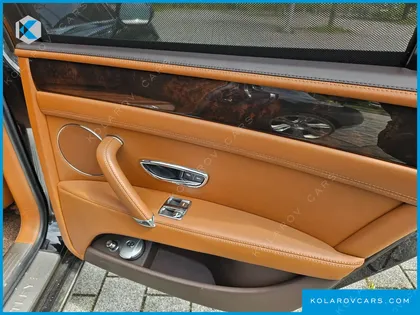 BENTLEY FLYING SPUR 4.0