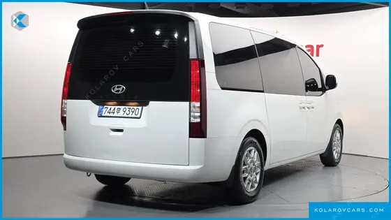 HYUNDAI STARIA L3.5 TOURER 11-SEATER