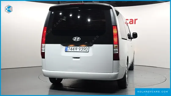 HYUNDAI STARIA L3.5 TOURER 11-SEATER