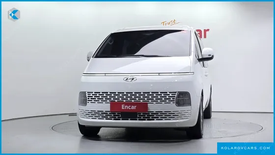 HYUNDAI STARIA 4WD TOURER 9-SEATER