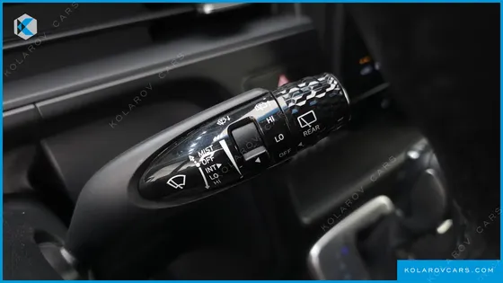 HYUNDAI STARIA 4WD TOURER 9-SEATER