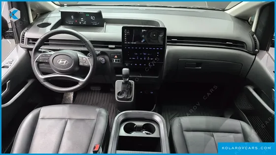 HYUNDAI STARIA CARGO 5-SEATER