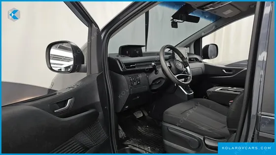 HYUNDAI STARIA CARGO 3-SEATER