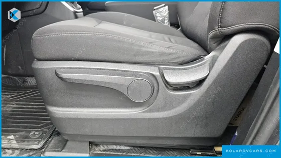 HYUNDAI STARIA CARGO 3-SEATER